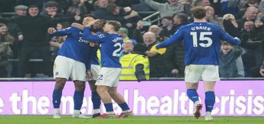 Chelsea, Everton deplasman�nda da��ld�