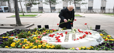 MHP Lideri Bah�eli, Muhsin Yaz�c�o�lu'nun kabrini ziyaret etti