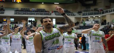 Yukatel Merkezefendi Belediyesi, Alia�a Petkimspor kar��s�nda galip