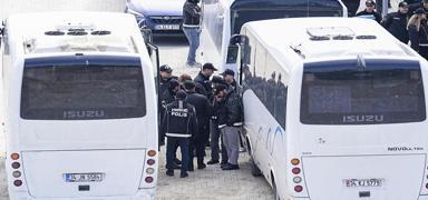 25 ilde e�zamanl� bask�n: Zehir tacirlerine ge�it yok