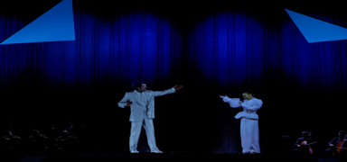 T�rk Telekom'un 5G teknolojisi M�sl�m G�rses'i sahneye ta��d�