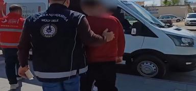 Sivas'ta g��men ka�ak��l���na darbe: E�yalar�n aras�nda gizlenmi�ler