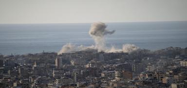 Soyk�r�mc� �srail'den yo�un sald�r�