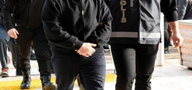 Uyu�turucu, el bombas�, silah! Esenyurt'ta eve d�zenlenen bask�nda 2 ki�i tutukland�