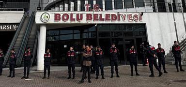 Soru�turmada yeni dalga! Bolu Belediyesi didik didik arand�: 3 g�zalt� daha