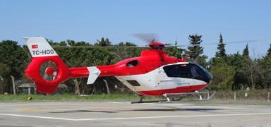 Samsun'da zamana kar�� nefes kesen yar��! Ambulans helikopter 15 dakikada yeti�tirdi