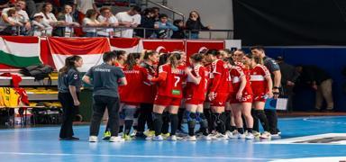 A Milli Kad�n Hentbol Tak�m� Macaristan'a ma�lup