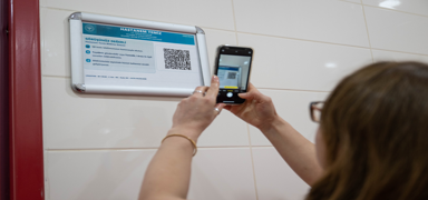 �stanbul'da 'Hastanem Temiz' devrimi: QR kod ve yapay zeka ile 7 dakikada ��z�m