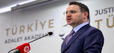 Bakan G�rlek'ten milli irade vurgusu: Hainlerle m�cadelede yarg� en �n saftad�r