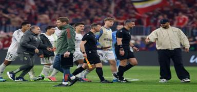 Arda G�ler'in gecesi k�rm�z� kartla sona erdi