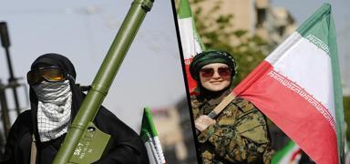 Roketatarlarla y�r�d�ler