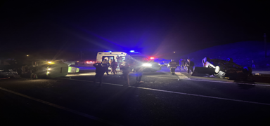 Erzurum otomobil ile trakt�r �arp��t�: 3 ki�i yaraland�