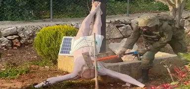 �srail askeri baltayla par�alad�