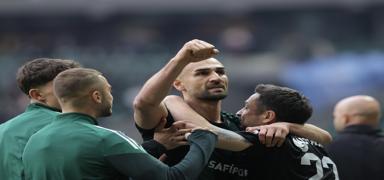 Serdar Dursun'dan minik taraftara anlaml� jest