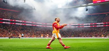 Bar�� Alper Y�lmaz: Osimhen 'sen at' dedi