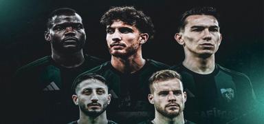 Kocaelispor'da yaprak d�k�m�! 5 futbolcuyla yollar ayr�ld�