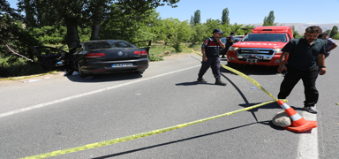 Malatya'da yol facias�: 2 ki�i �ld�, 4 ki�i a��r yaraland�