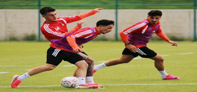 Vanspor FK, Erzurum kamp�na ba�lad�