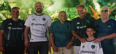 Kocaelispor yeni sezon formalar�n� tan�tt�