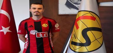Eski�ehirspor'dan sol bek takviyesi