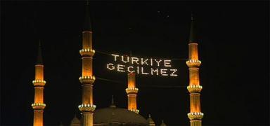 T�m camilerden sela sesleri y�kseldi