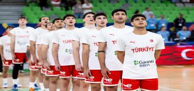Gen� Milliler, Litvanya'y� eleyerek �eyrek finale y�kseldi