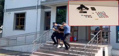 Kuyumcunun dikkati vurgunu �nledi! 30 gram sahte alt�nla yakaland�lar