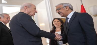 DEM Parti heyetinden Devlet Bah�eli'ye ziyaret