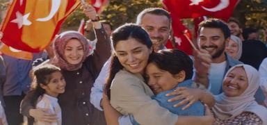 Halkbank'tan 15 Temmuz'a �zel Reklam Filmi: '�rade Bizim, Zafer Bizim'