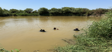 2 �ocuk serinlemek i�in nehre girmi�ti! Birinden ac� haber geldi