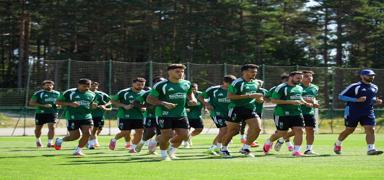 Kocaelispor, D�zce'de haz�rlan�yor