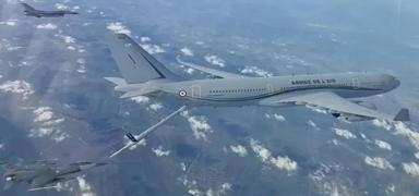 Kom�udan ABD'ye ye�il ���k... Tanker u�aklar� konu�lanacak