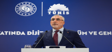 ��KUR'da yapay zeka d�nemi! Bakan I��khan gen�lere yeni m�jdeyi verdi
