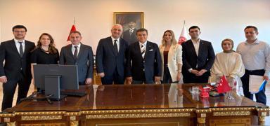 �stanbul Yeni Y�zy�l �niversitesi ile TACEV aras�nda robotik kodlama i� birli�i protokol� imzaland�
