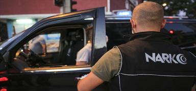 Malatya'da zehir tacirlerine darbe: Zanl�lar cezaevine g�nderildi